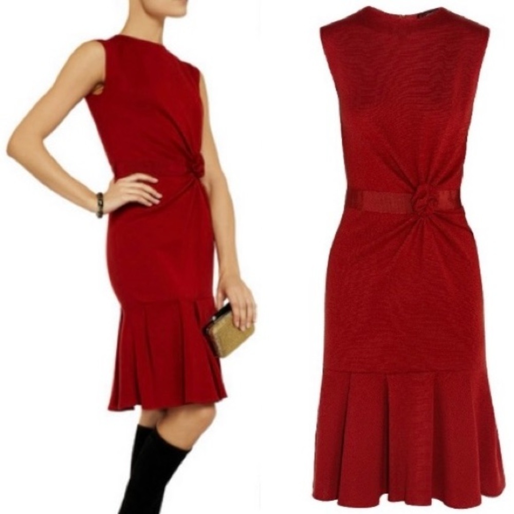 Giambattista Valli Paris Red Pleated Knit Flower Hip Detail Dress Size M